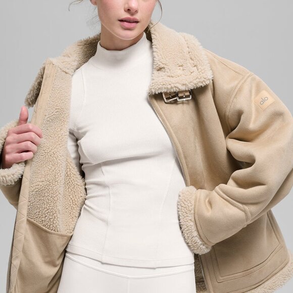 Alo Yoga Faux Shearling Grand Jacket Woodland Tan - Picture 2 of 6
